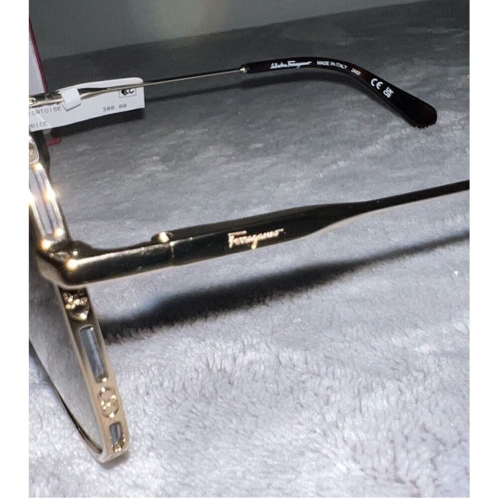 Women’s FERRAGAMO 61mm Gancini Sunglasses - Picture 8 of 10